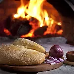 семеен аркан Хотел *