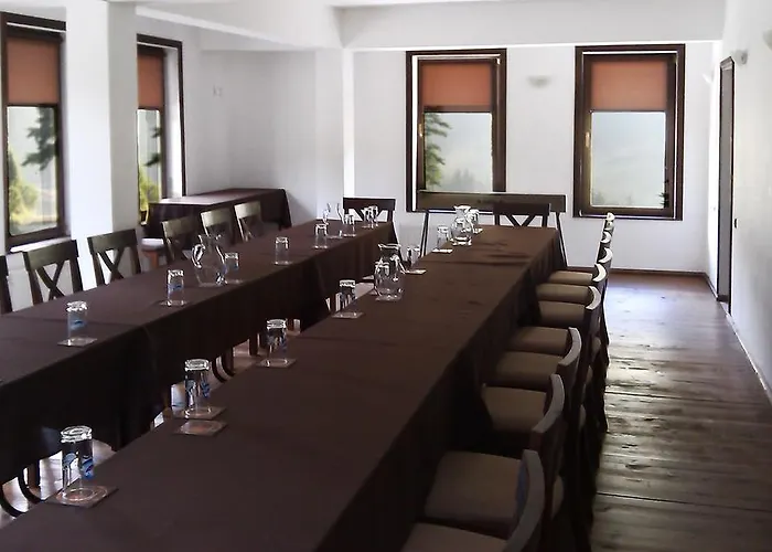 Отель Family Arkan