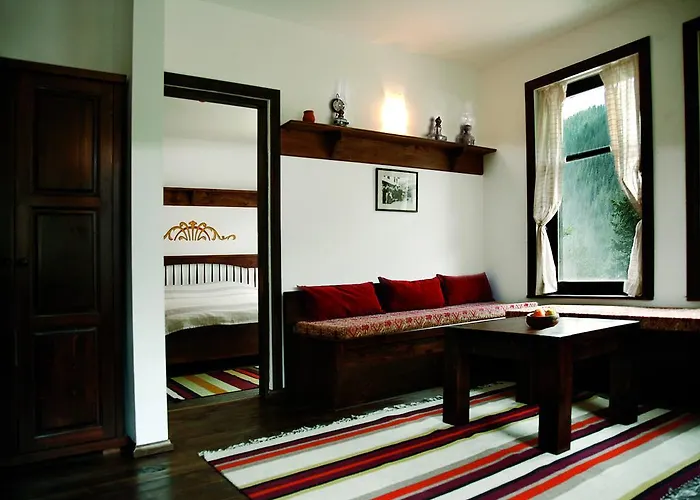 Отель Family Arkan