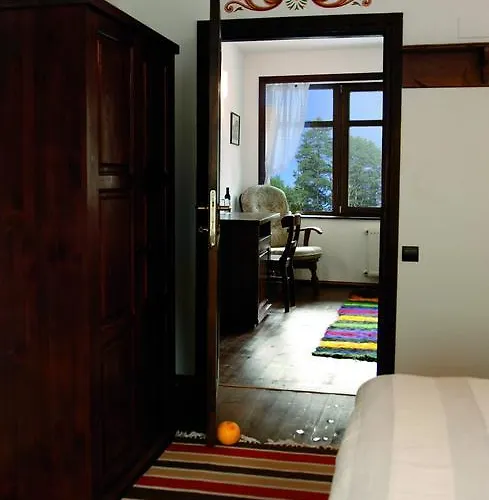 Family Arkan Триград