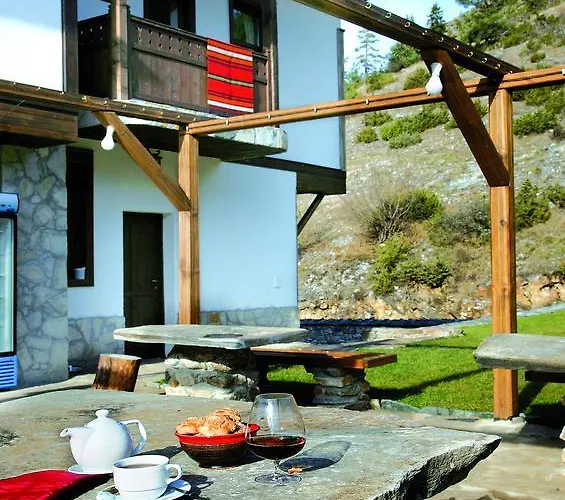 Family Arkan Отель